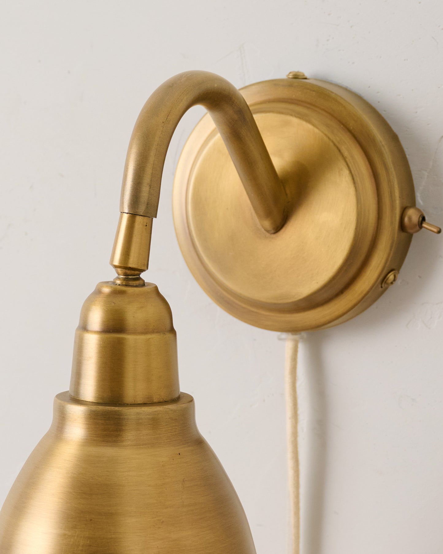 Louise Plug-in Sconce