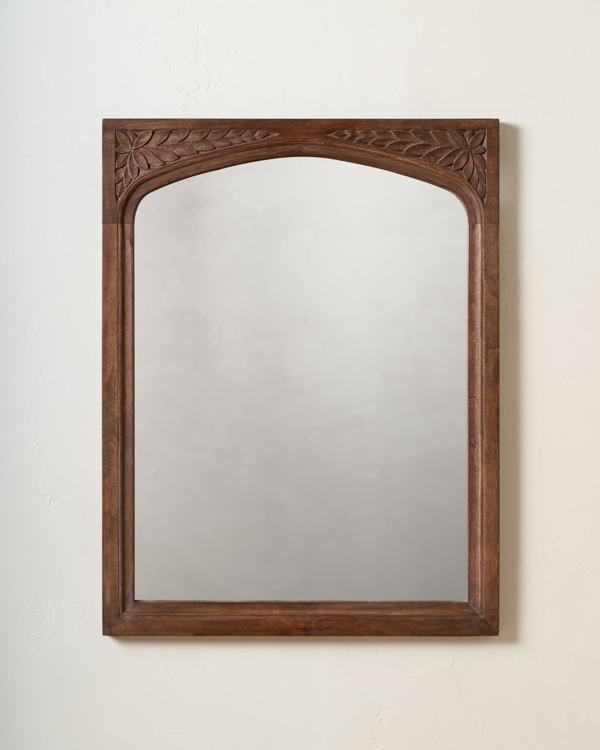 Foster Carved Wood Mirror – Magnolia