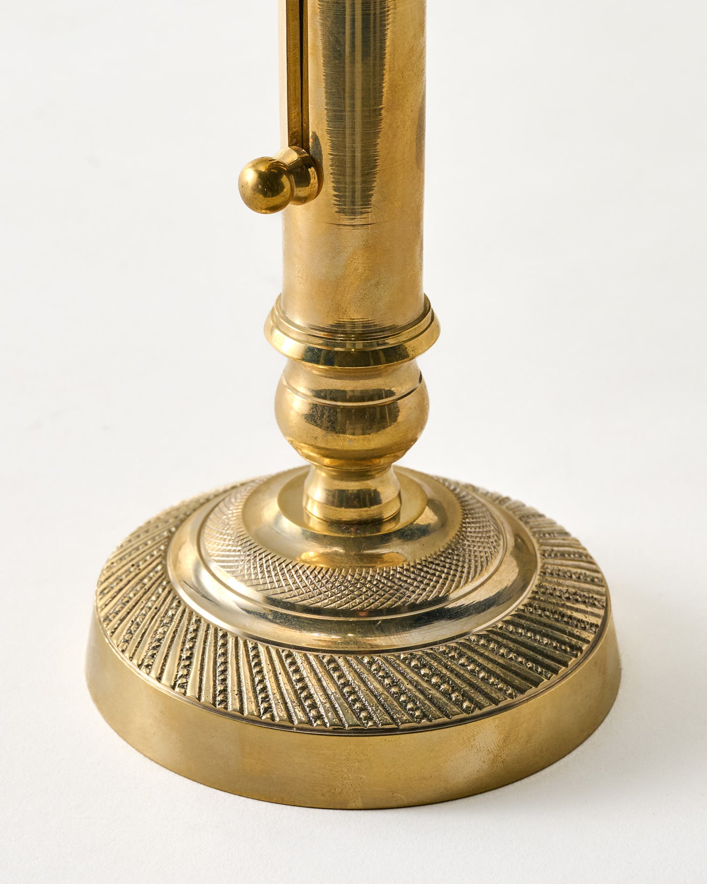 Jo's Vintage Adjustable Taper Holder