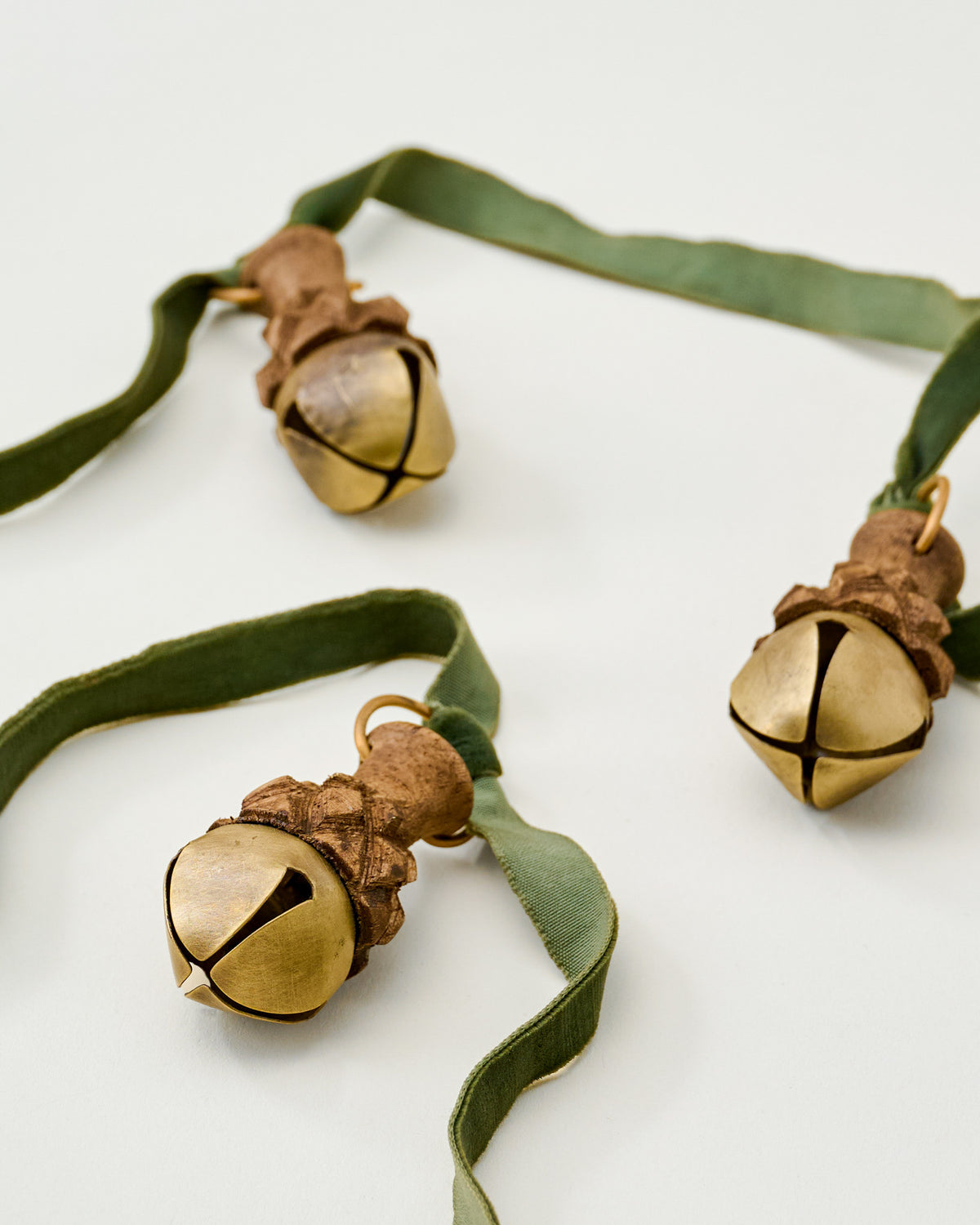 Acorn Jingle Bell + Velvet Garland
