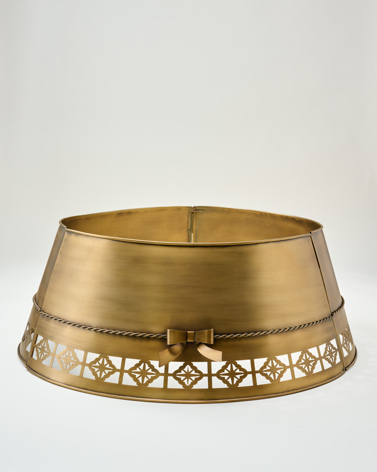 Clara Brass Bow Tree Collar
