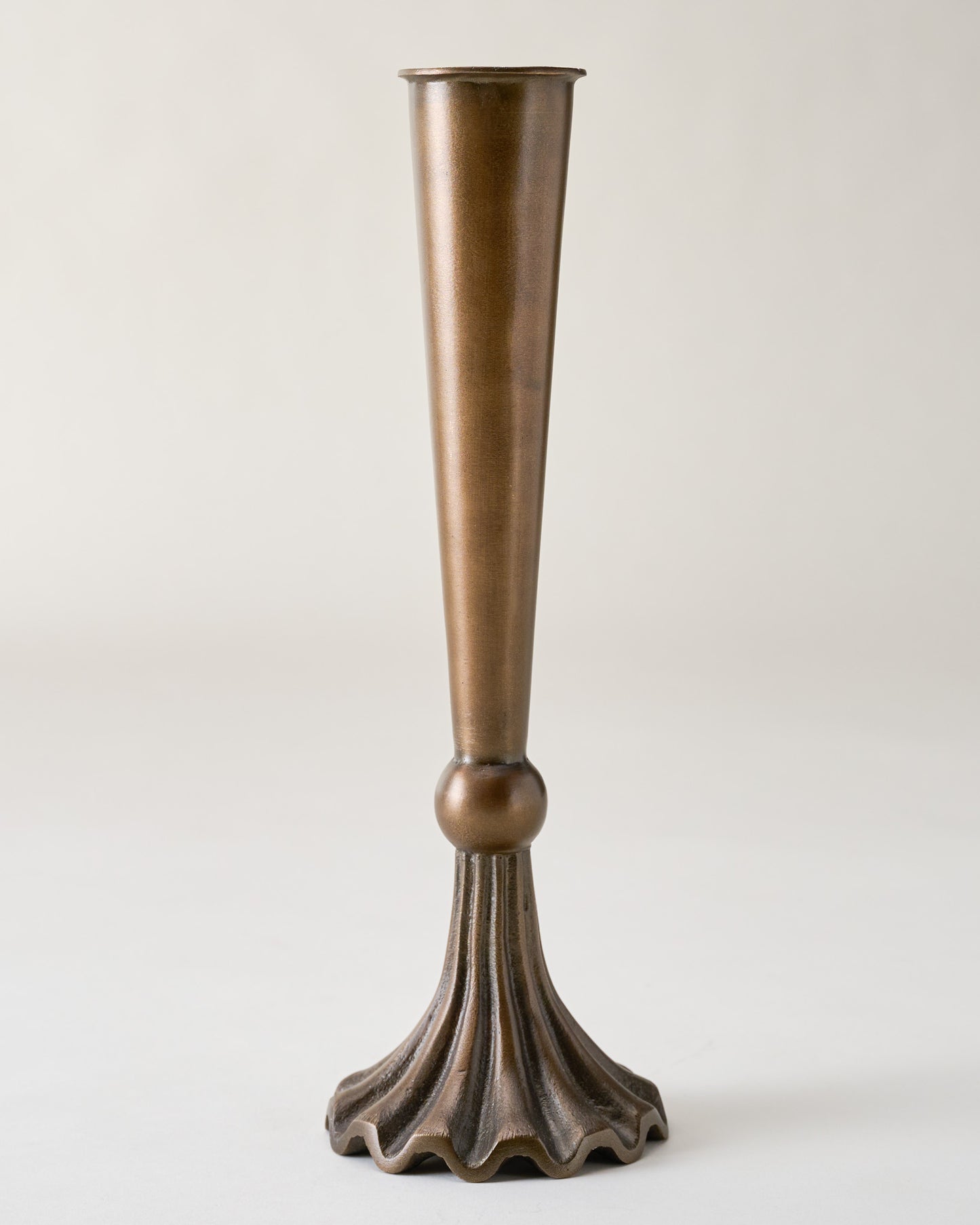 Hayes Scalloped Base Vase