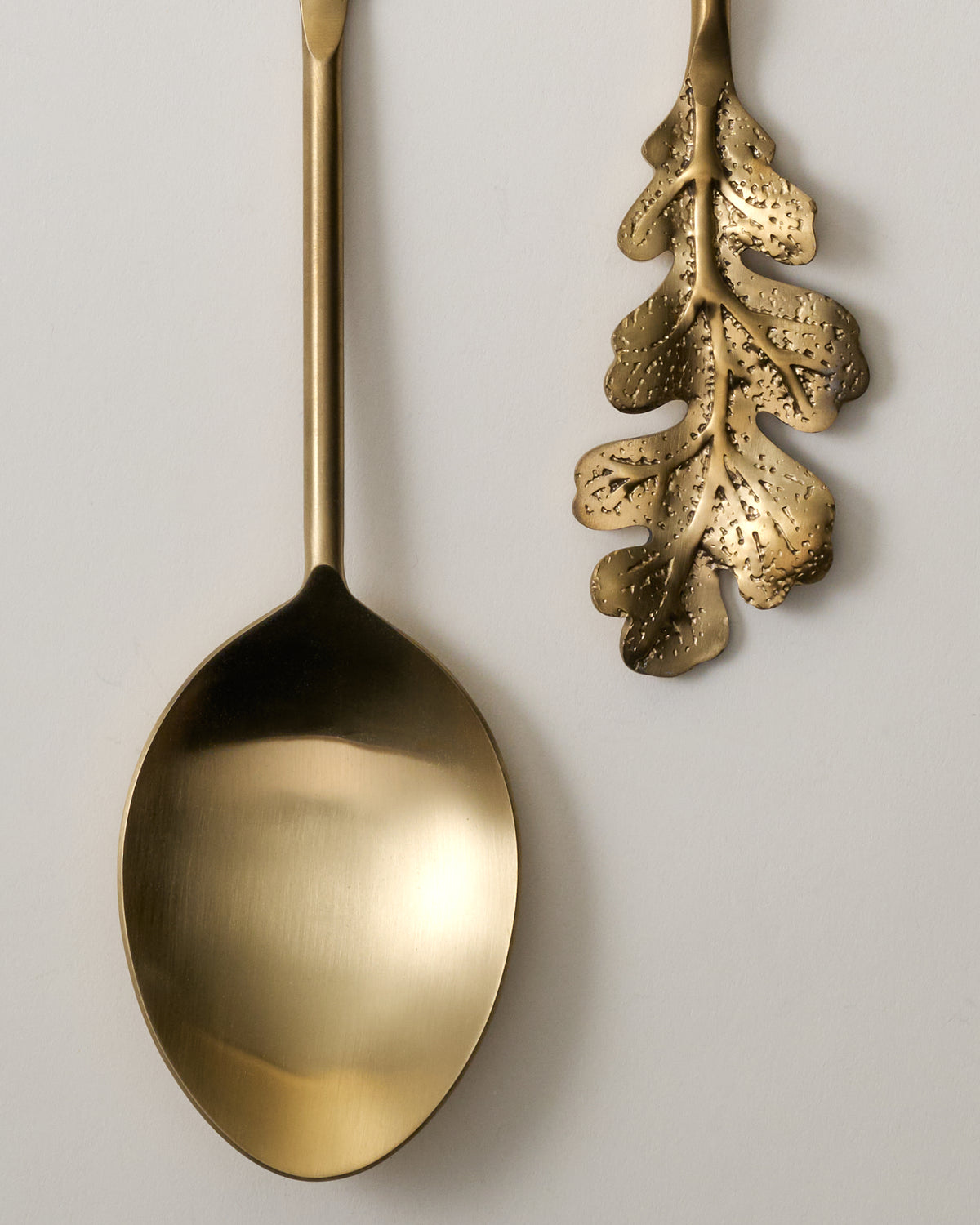 Antique Brass Oak Leaf Handle Serving Set of Two