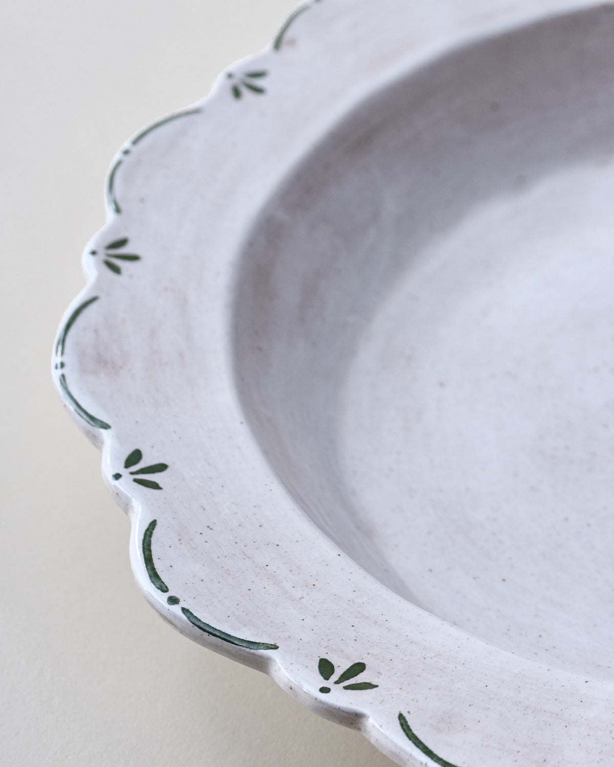 Cypress Heirloom Pie Dish close up