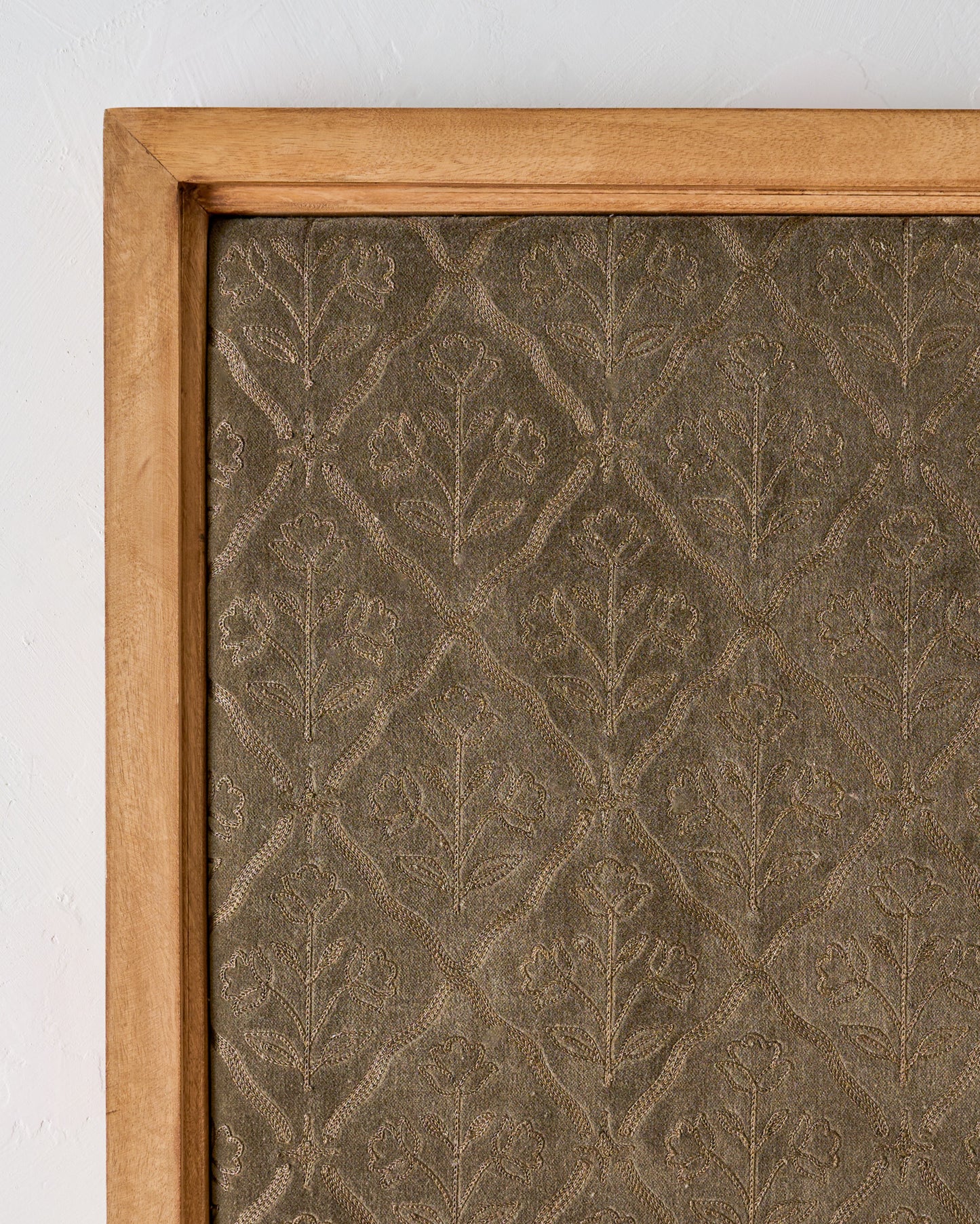 Embroidered Floral Bulletin Board, 20"x30"