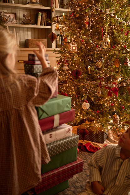 Classic Christmas Plaid Garland