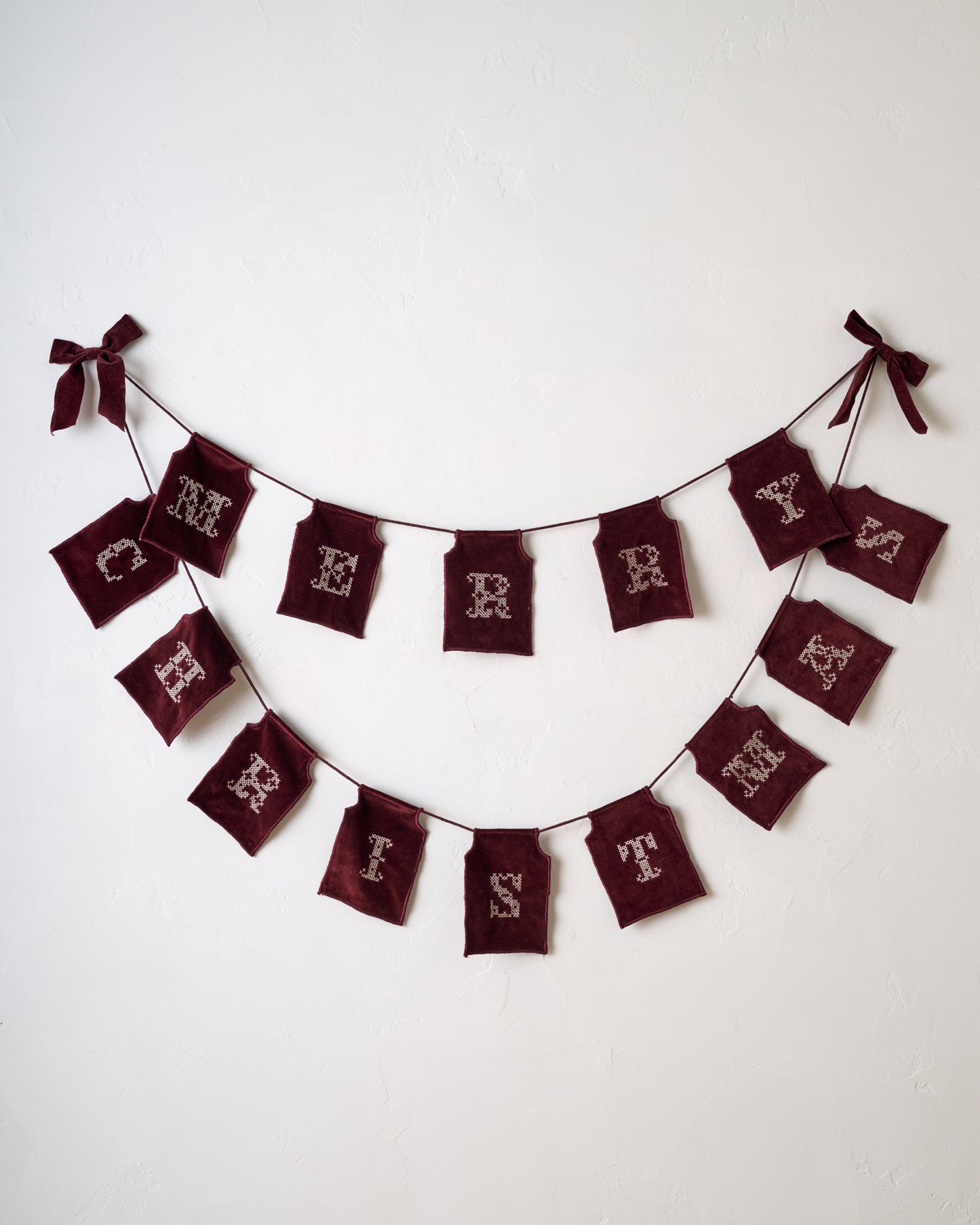 Embroidered Merry Christmas Velvet Garland