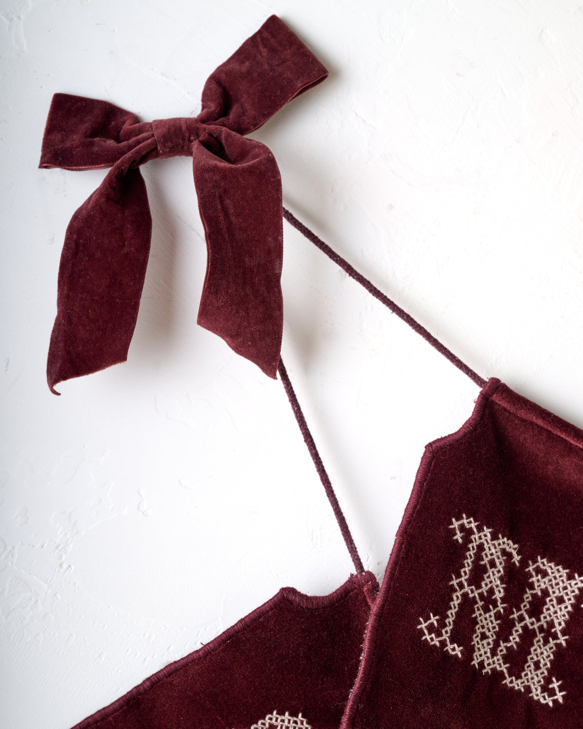 Embroidered Merry Christmas Velvet Garland