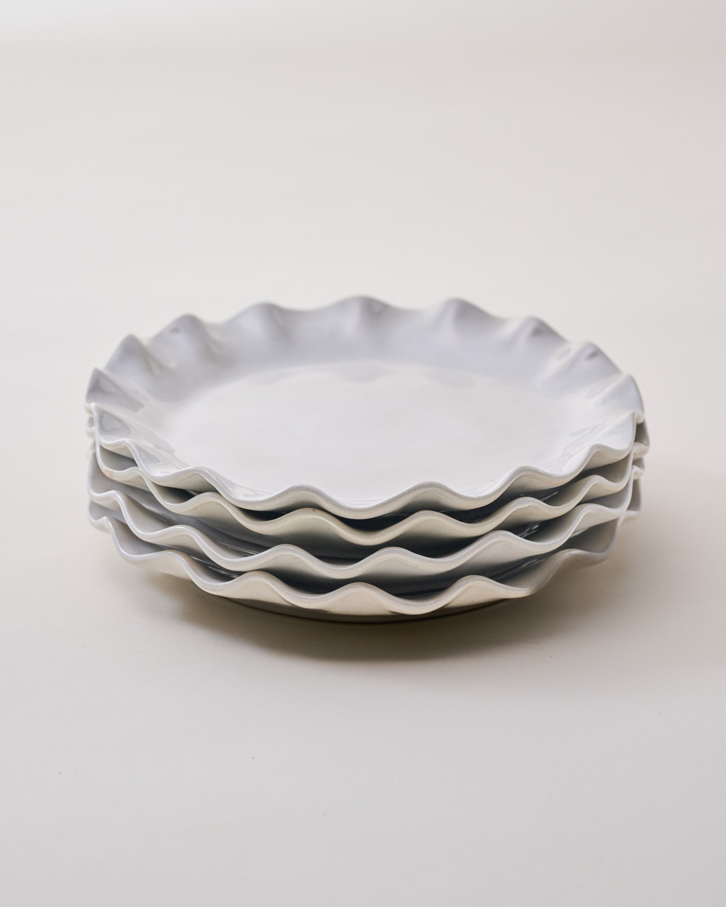 Cream Organic Ruffle Edge Plate