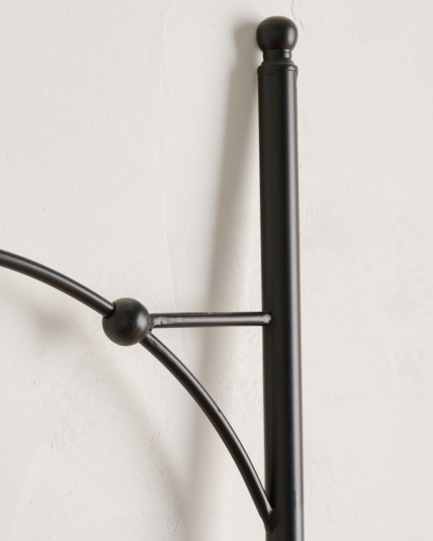 Gracie Metal Arched Ladder