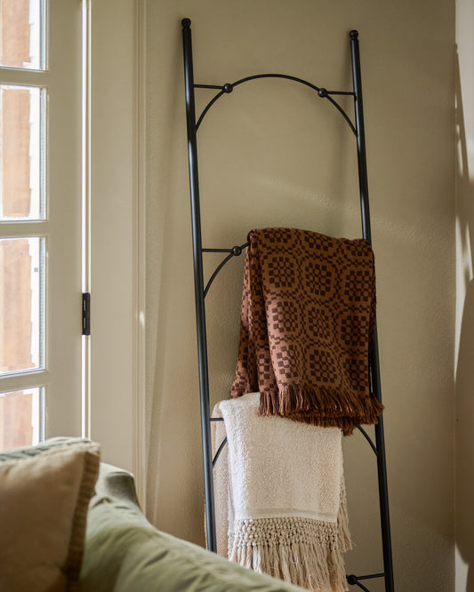 Gracie Metal Arched Ladder
