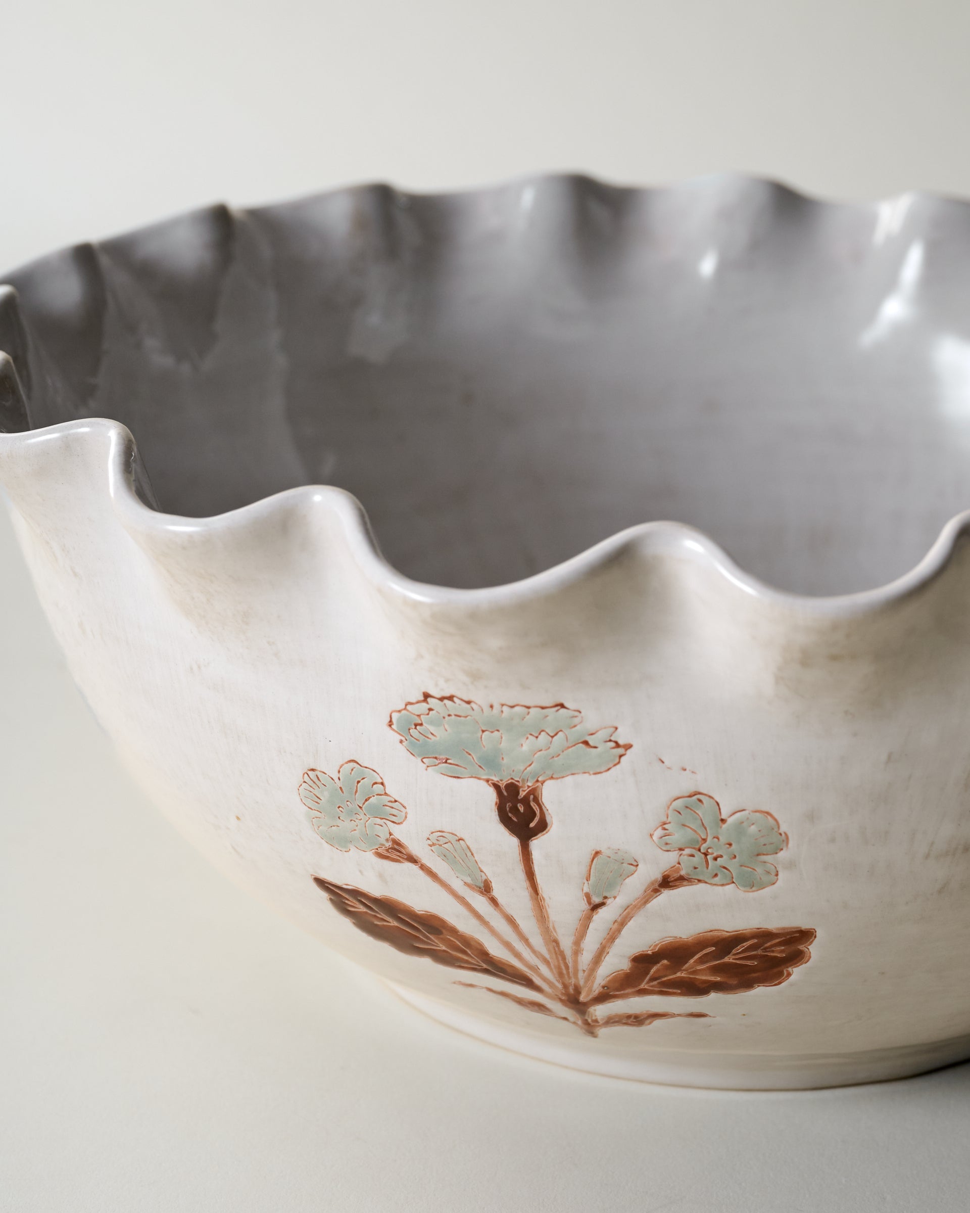 Elaine Floral Serving Bowl close up
