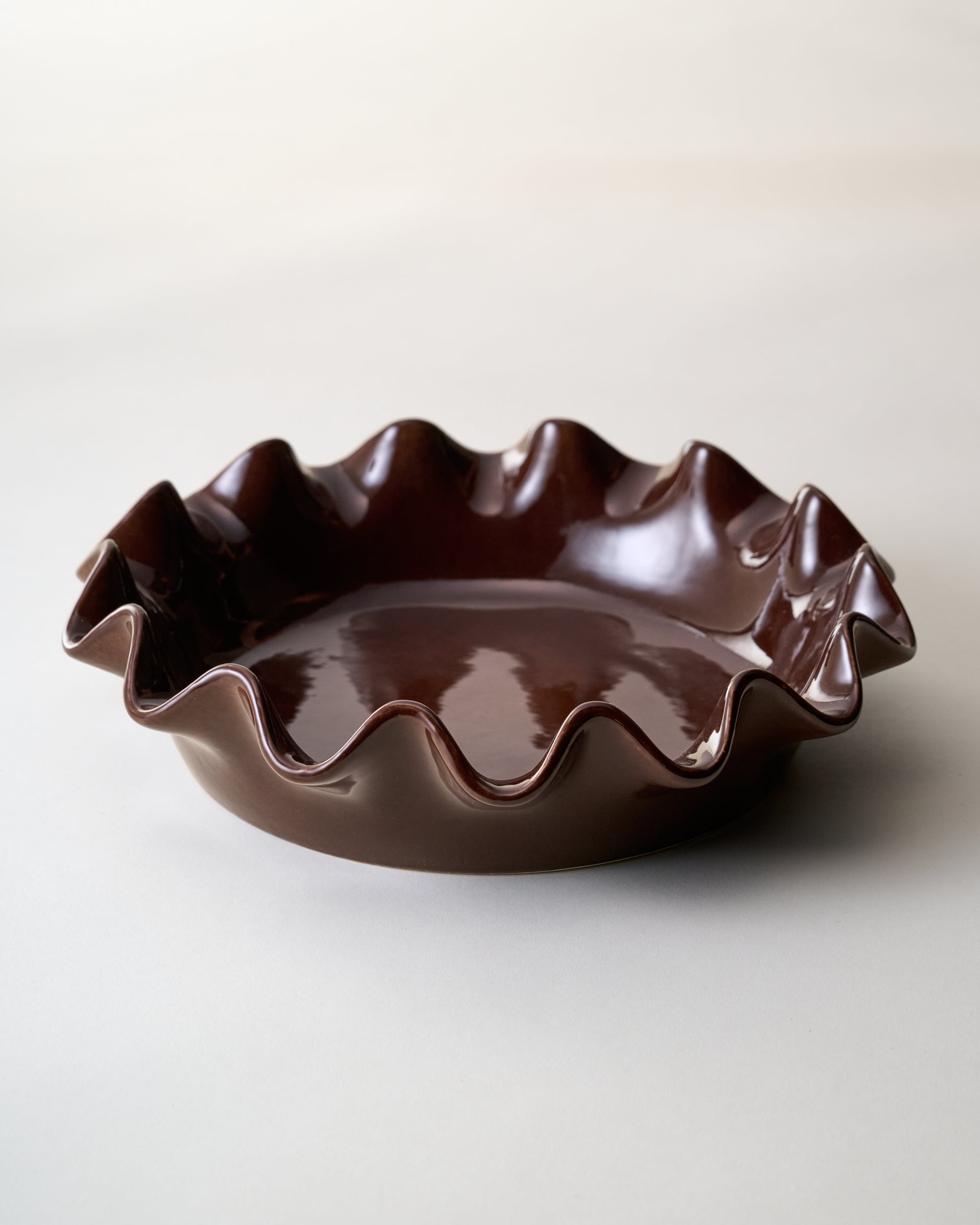 Chocolate Scalloped Pie Dish