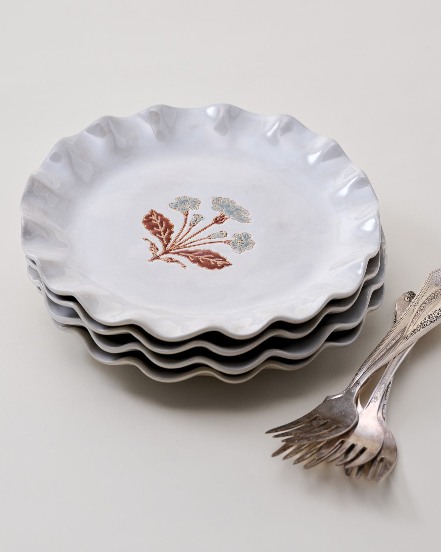 Cream Organic Ruffle Edge Elaine Dessert Plate