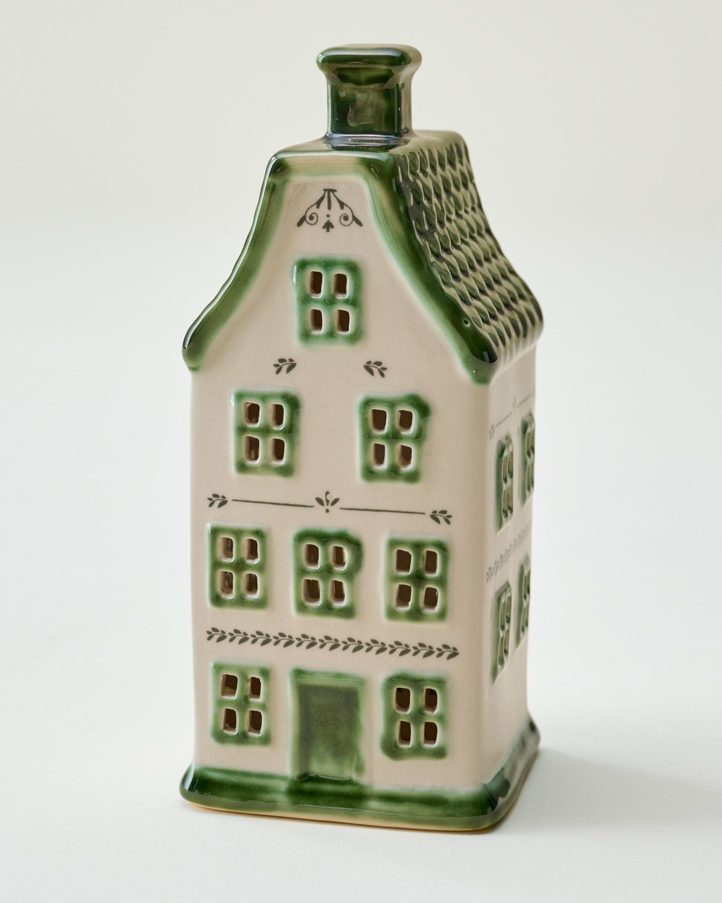 Heirloom Noel Ceramic Cottage