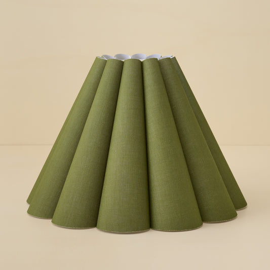 Linen Scallop Shade - Calla Green