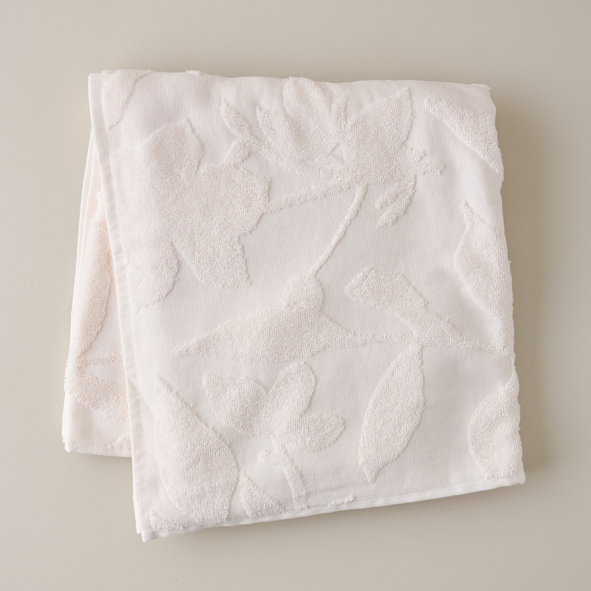 Snow White Floral Jacquard Towel - Bath Towel