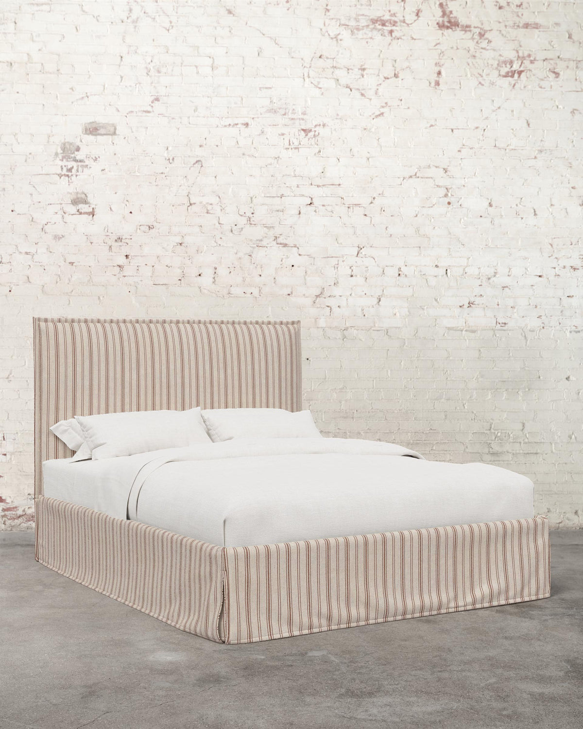 Simone Specialty Slipcover Bed
