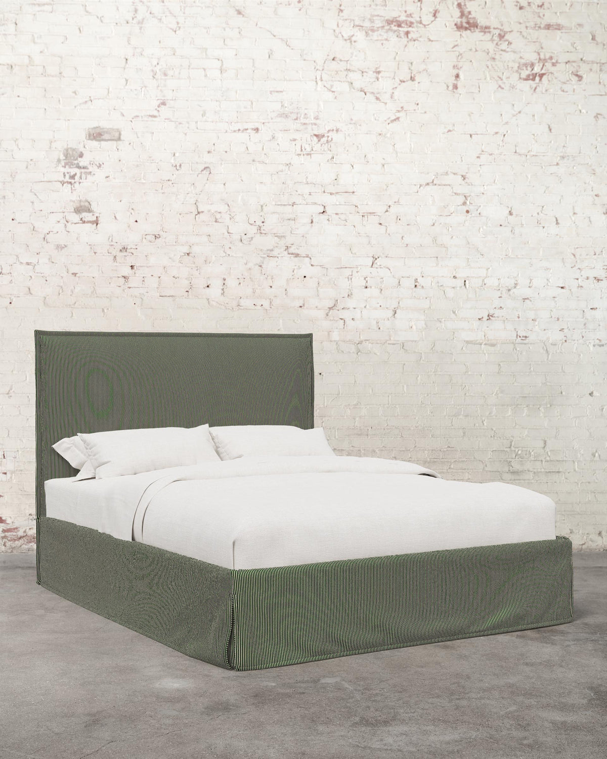 Simone Specialty Slipcover Bed