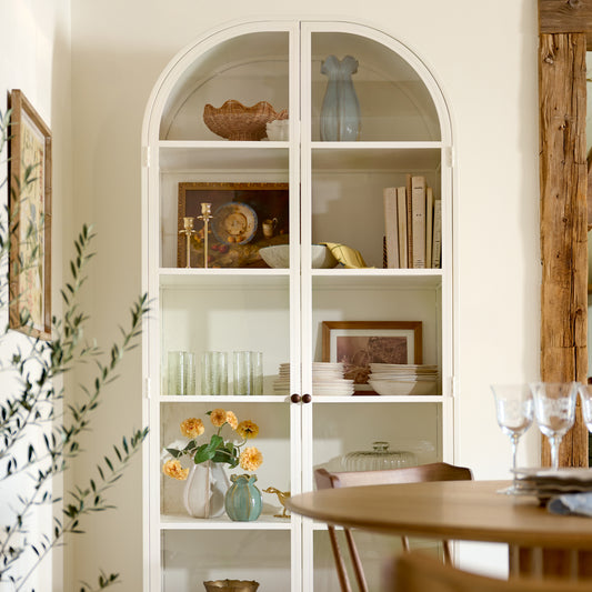 Elise Cabinet in a room