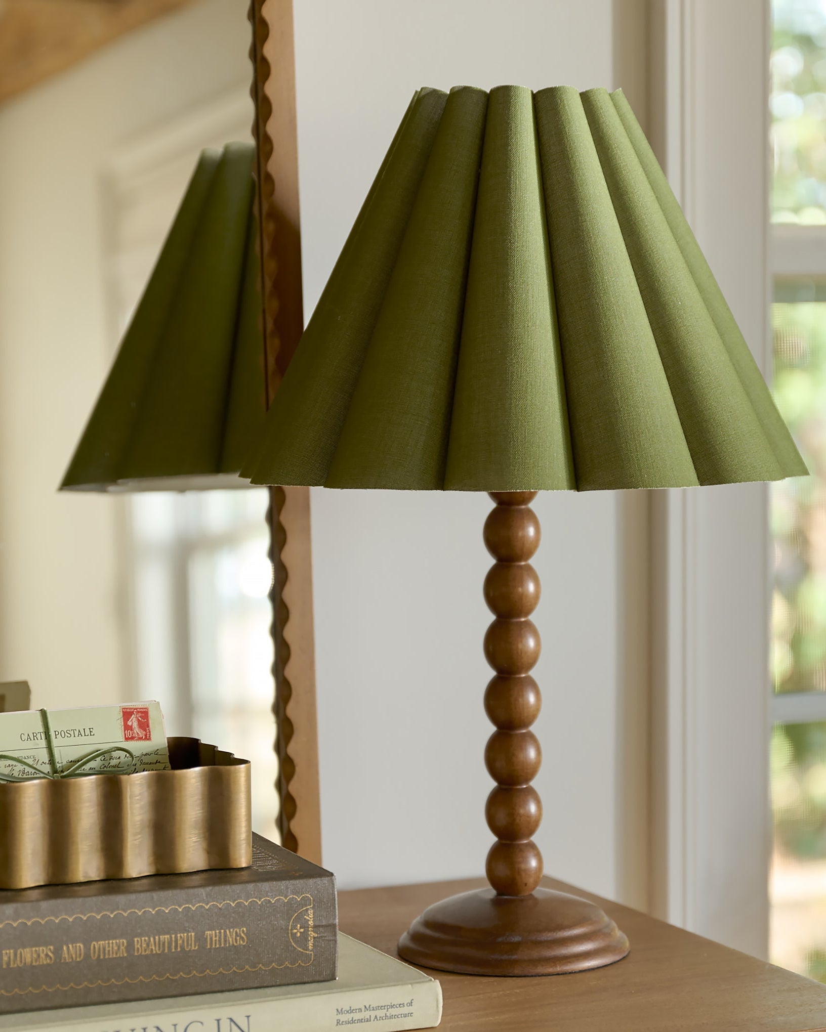 Linden Table Lamp – Magnolia