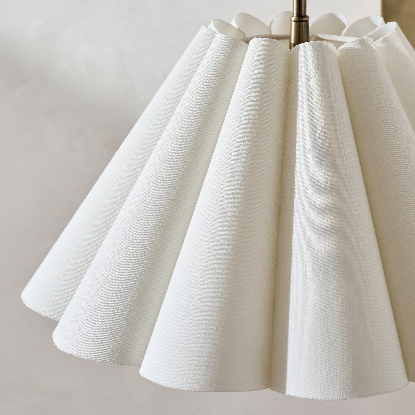 Odette Swivel Plug-In Sconce with White Linen Scallop Shade