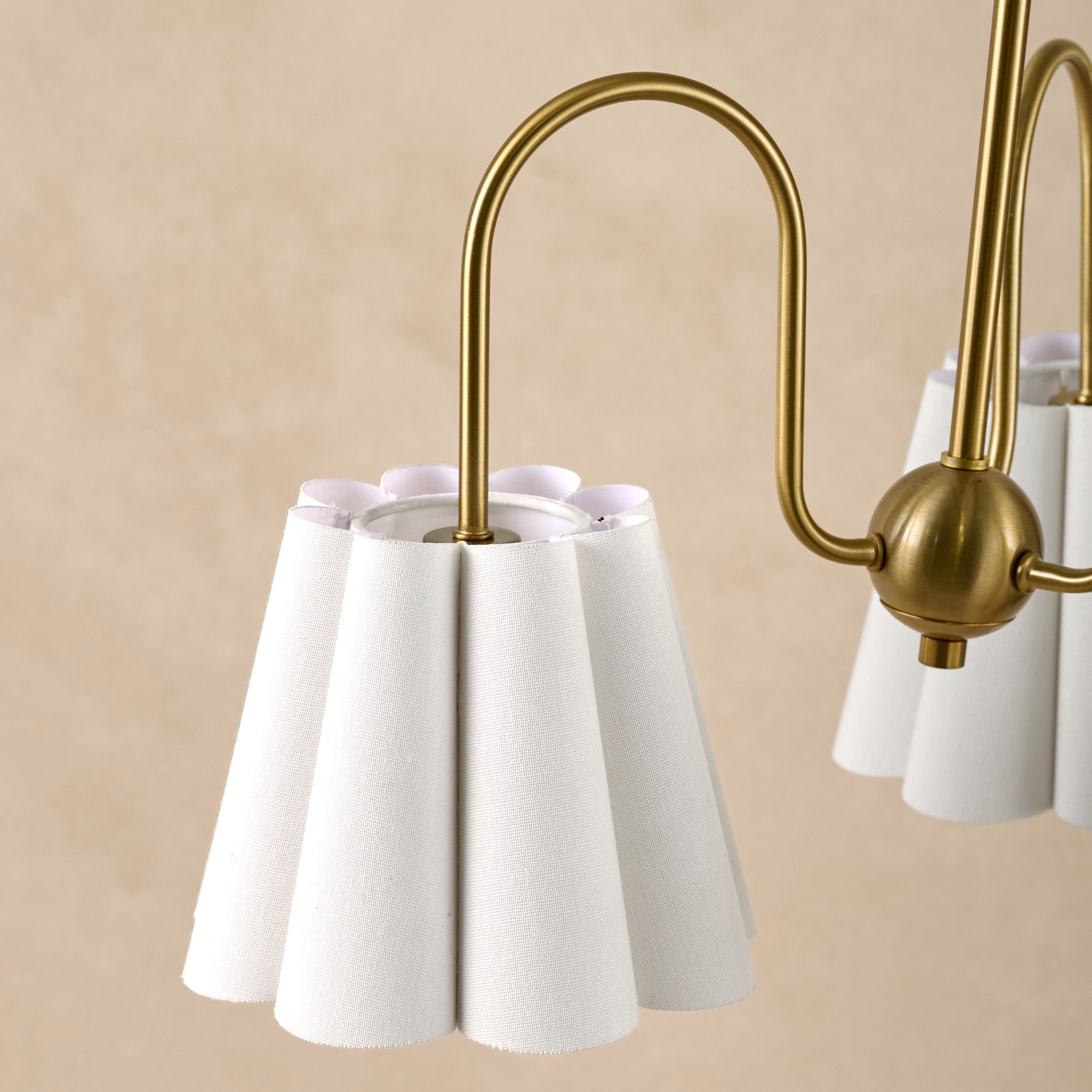 Odette Chandelier - Thumbnail 2