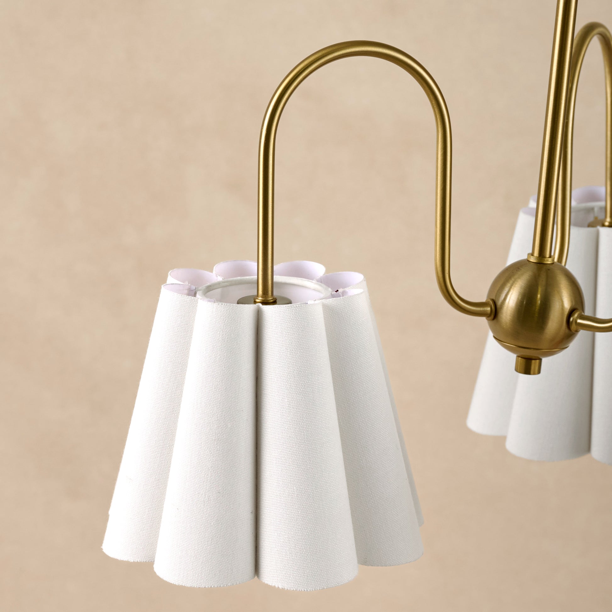 Fluted Scallop Chandelier close up of scallop shade detail