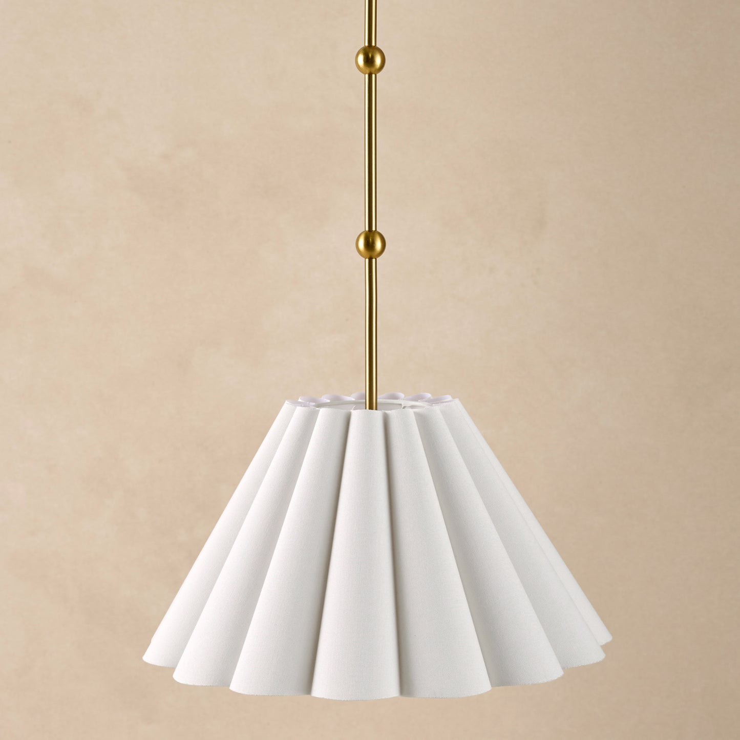 Fluted Scallop Pendant (Large)