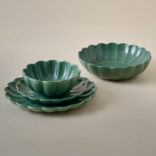 Seagrass Scalloped 4-Piece Place Setting