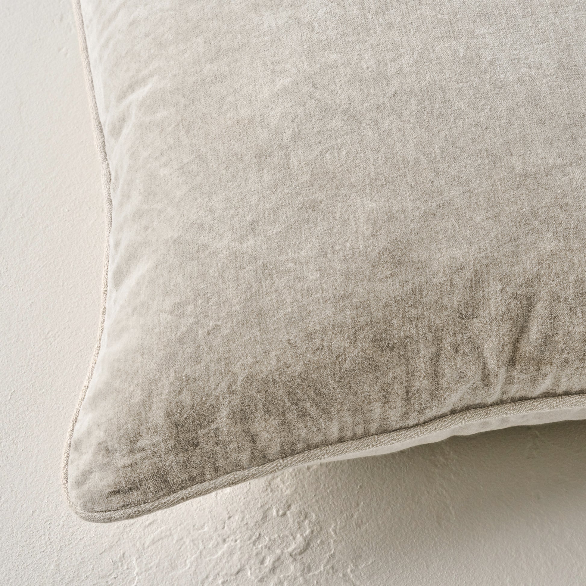 Heirloom Velvet Pillow in Silver corner up close