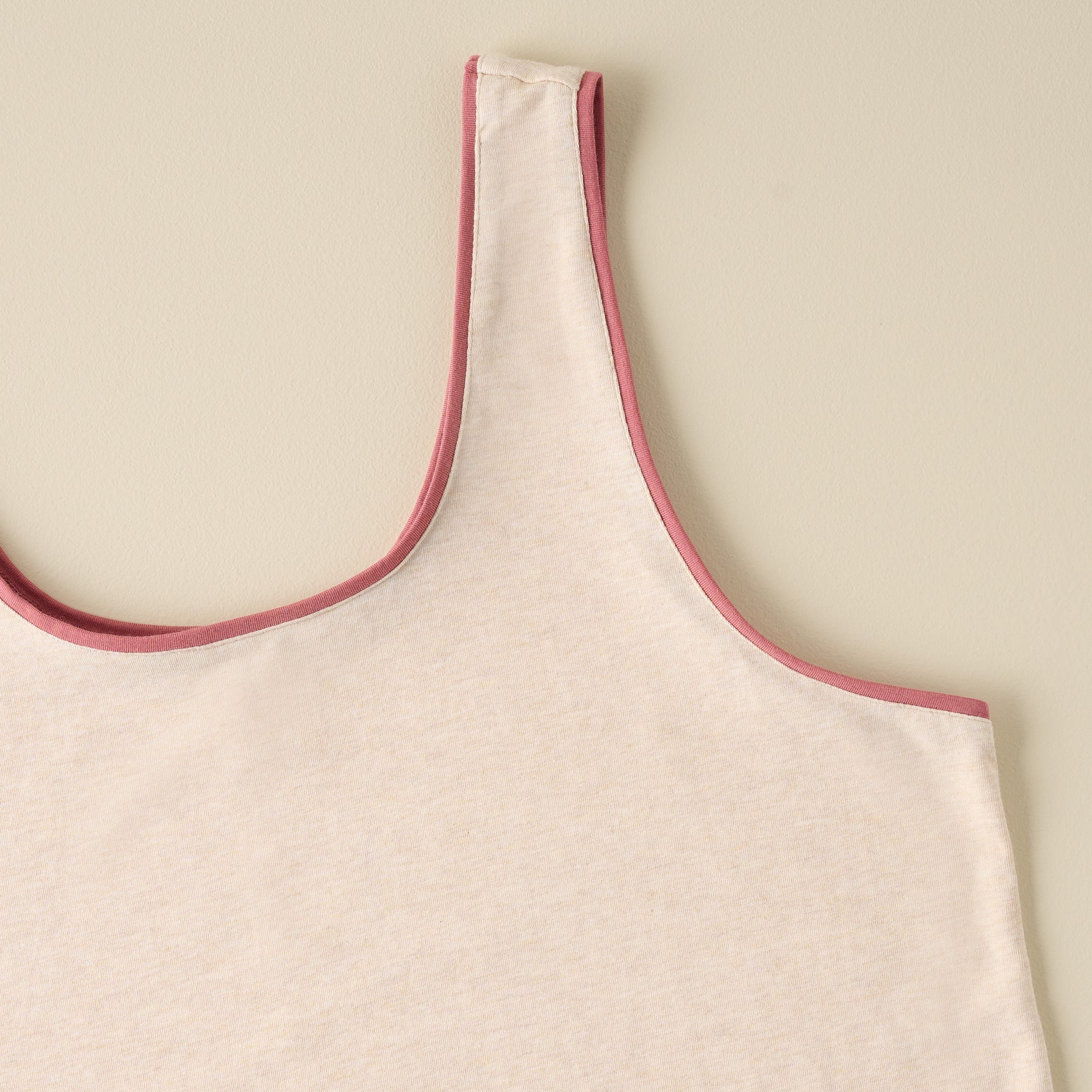 Weekender Dusty Rose Tank up close