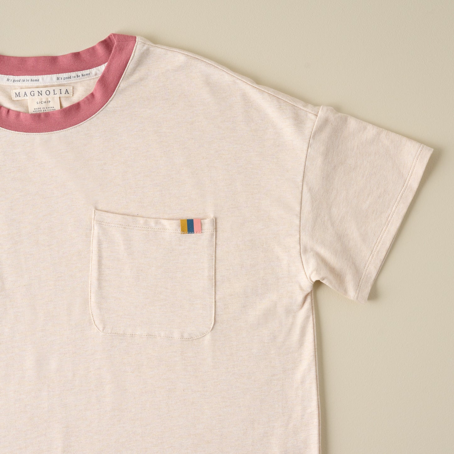 Weekender Dusty Rose Tee up close