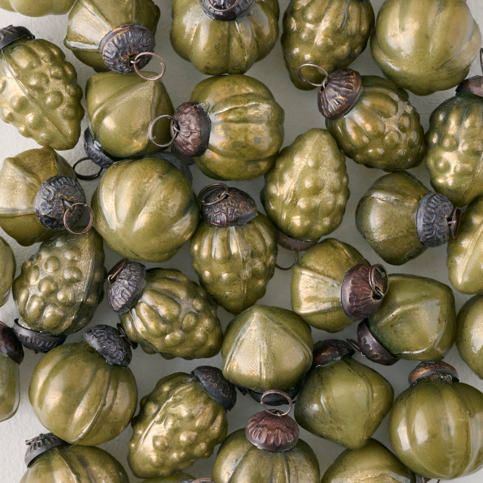 Green Antique Inspired Ornament Bowl Filler