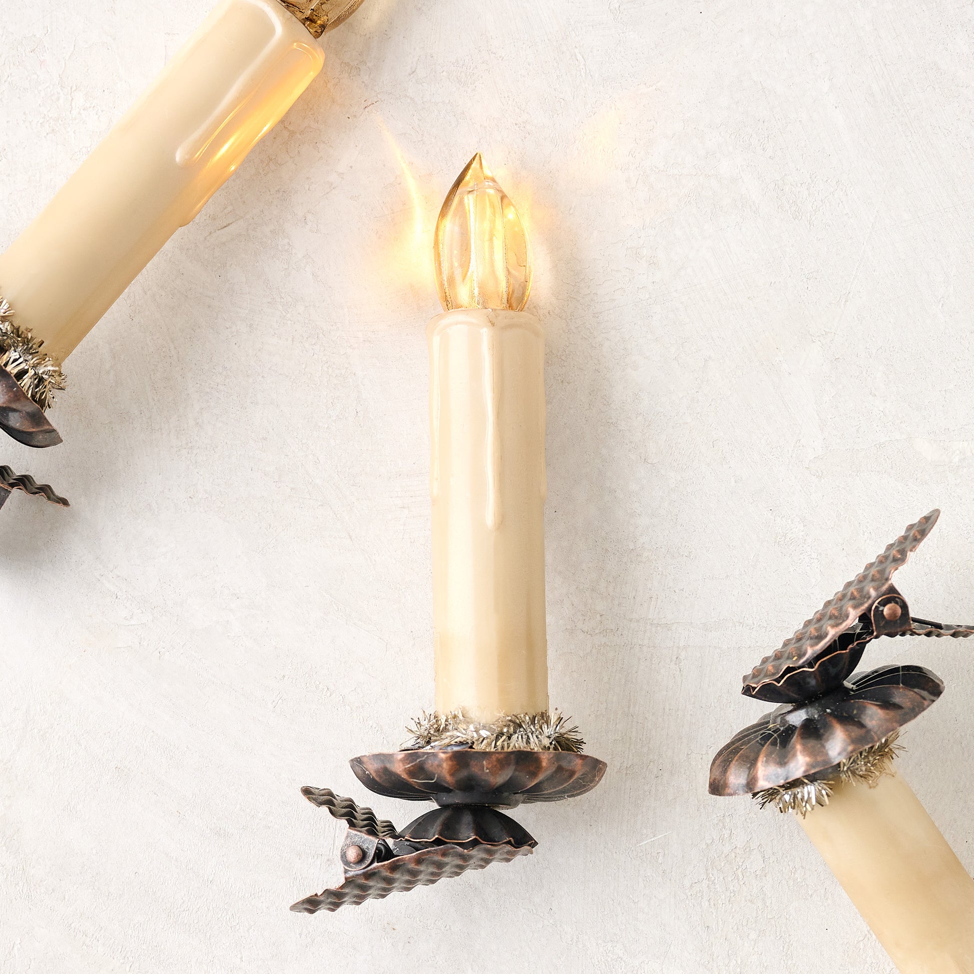 Vintage-Inspired LED Light Candle Clip Ornament, Set of 6 up close