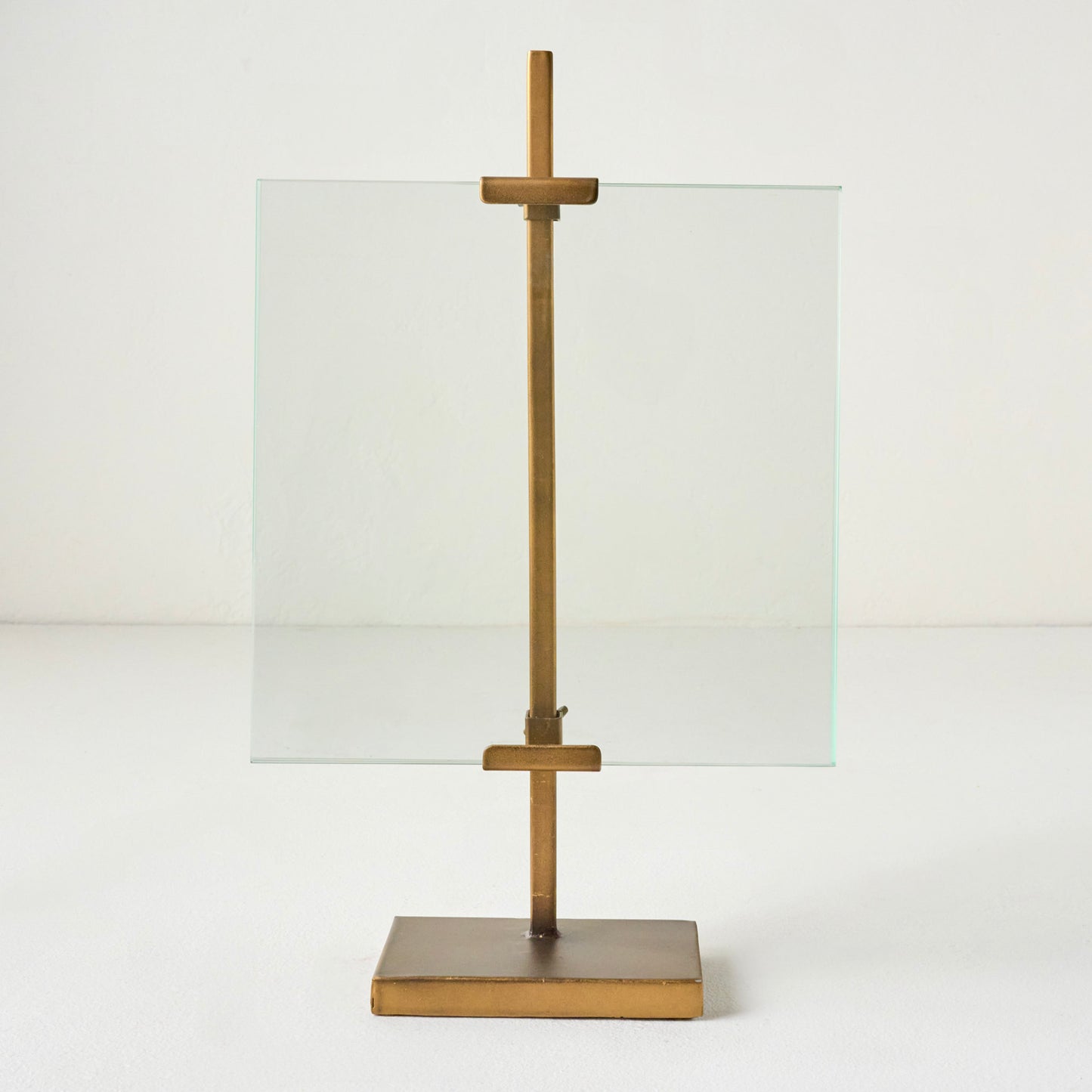 Shaina Adjustable Display Frame/Easel in Brass