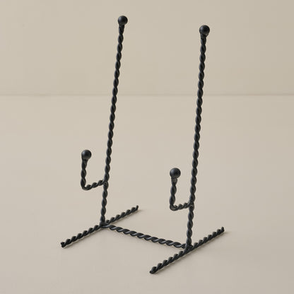 Twisted Metal Frame Easel