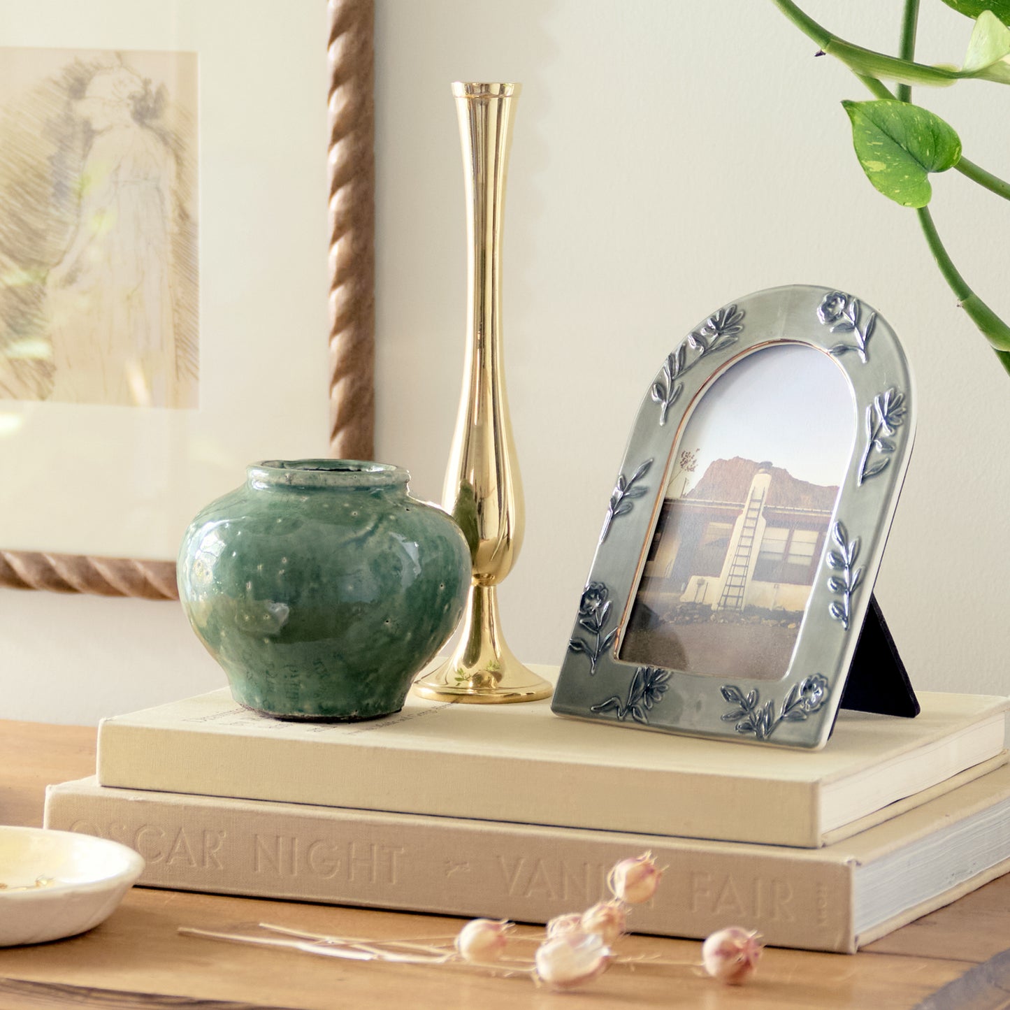 4x6 Ceramic Arched Floral Photo Frame shown with other decor