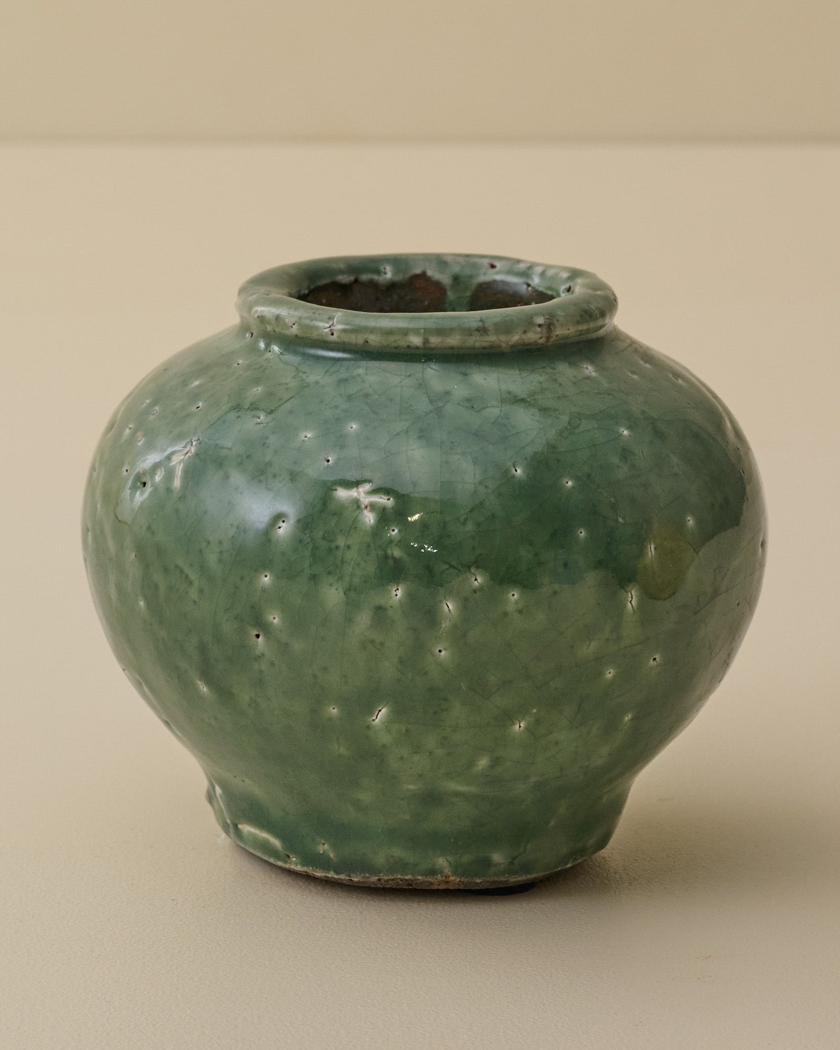 Round Serena Crackle Glaze Bud Vase