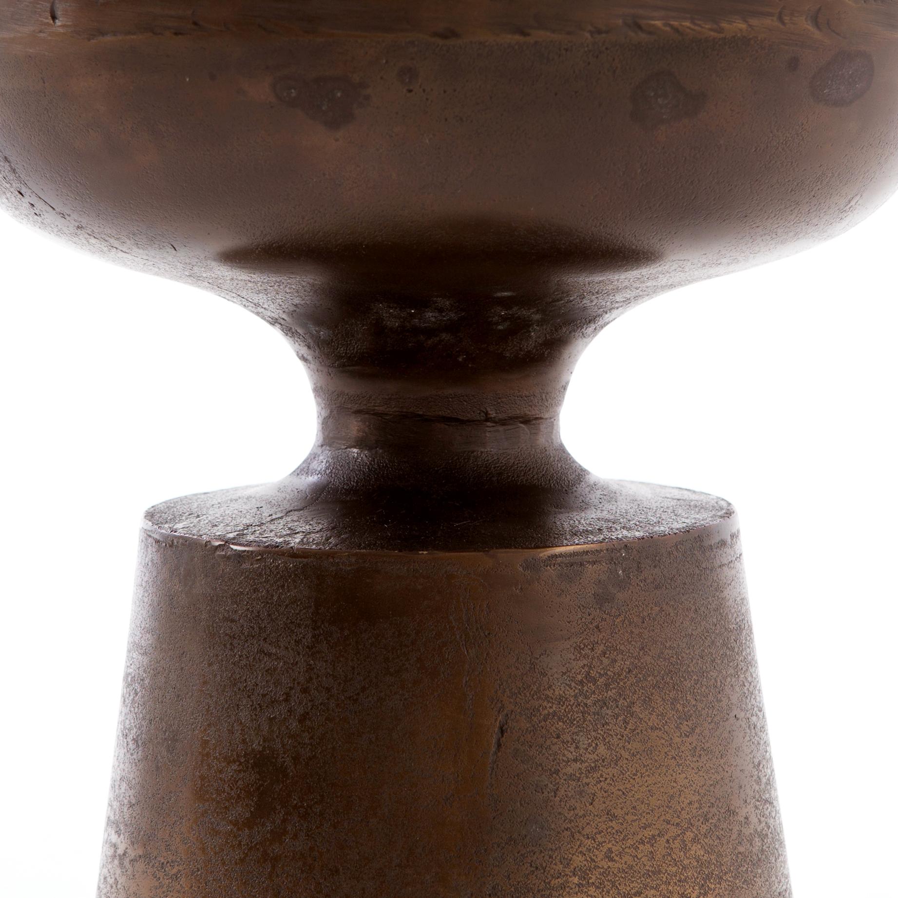 Lex End Table close up in between base and tabletop