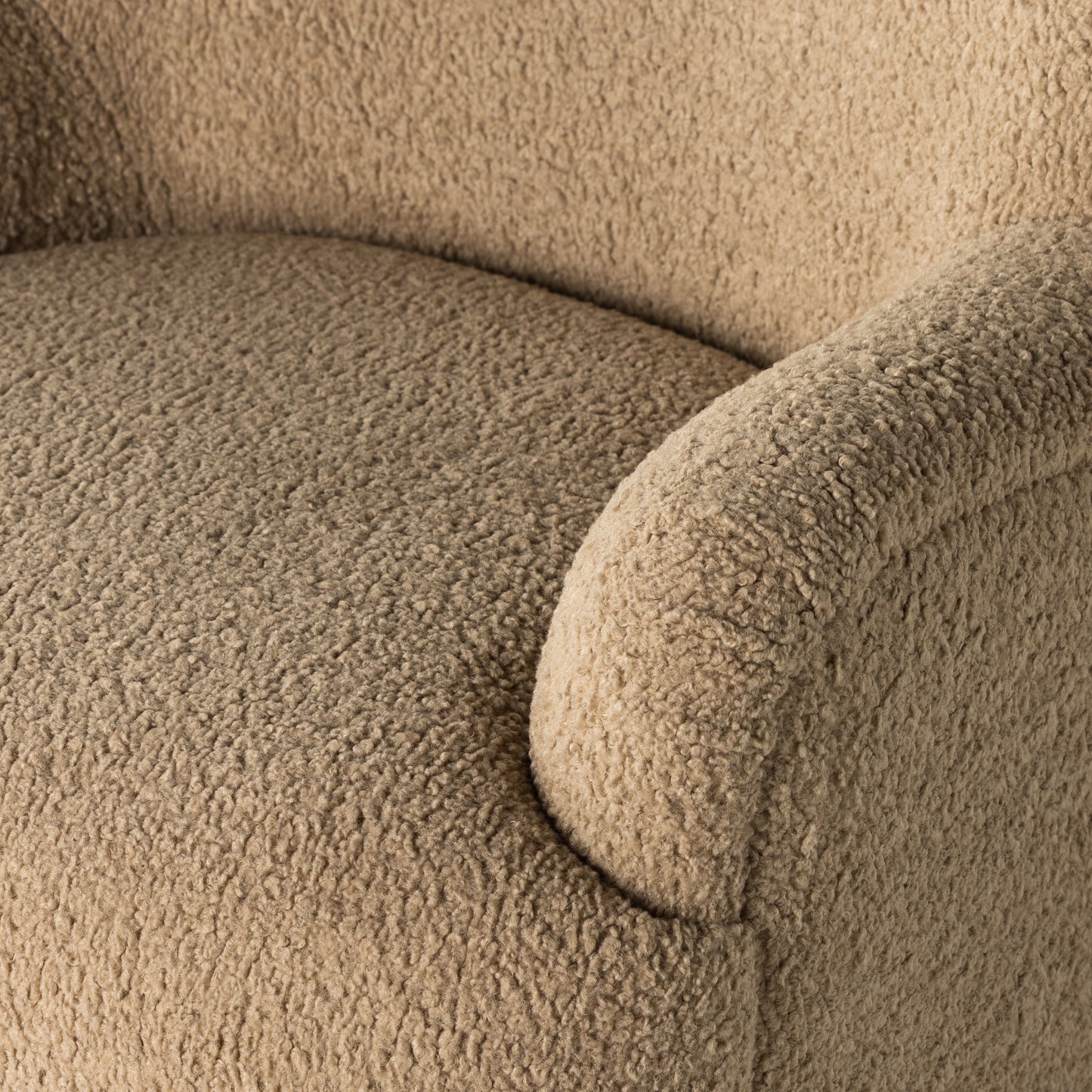 Ruby Swivel Chair