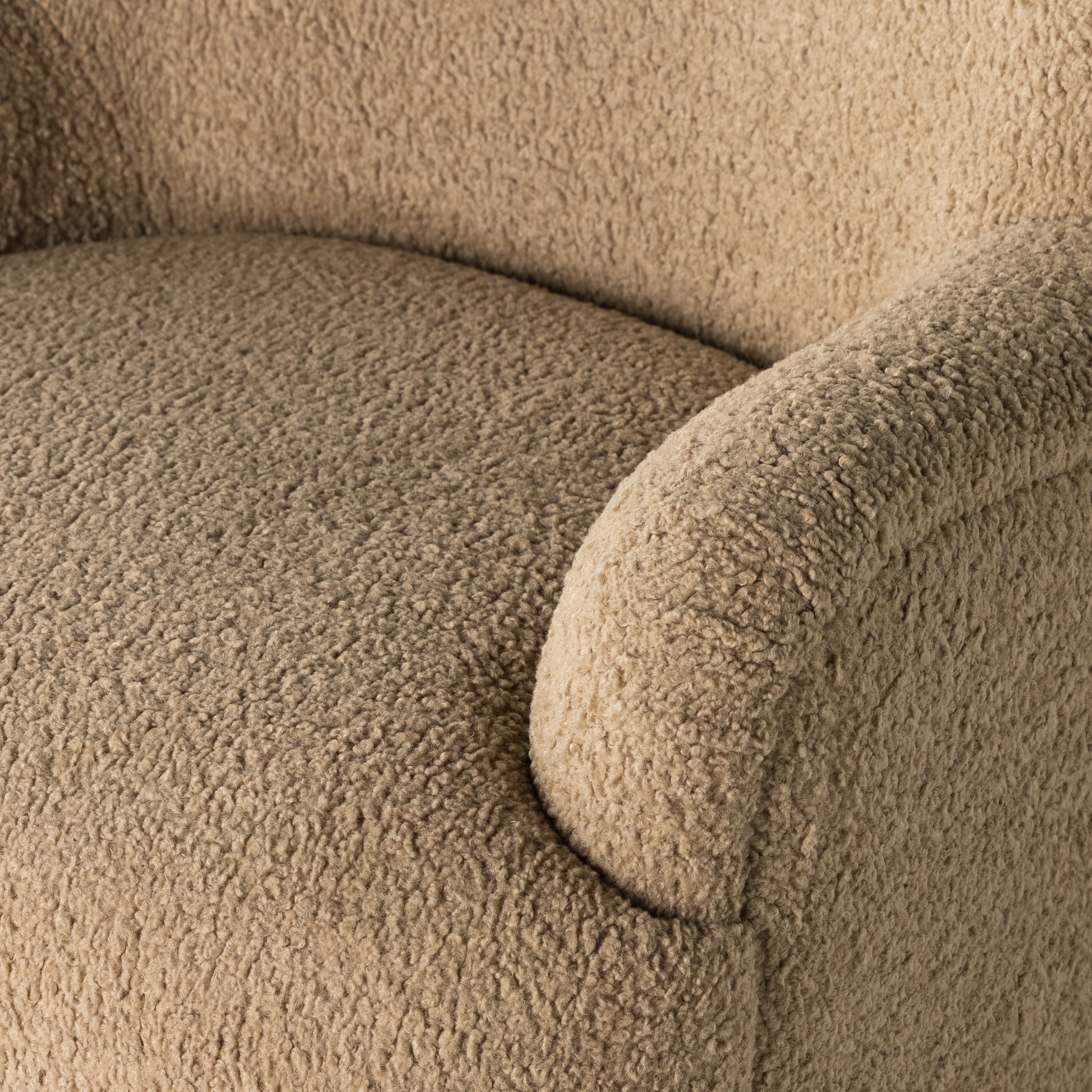 Ruby Swivel Chair