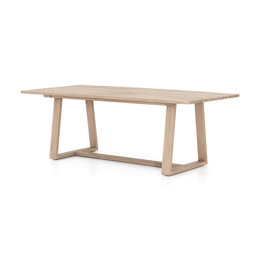fletcher outdoor dining table for magnolia