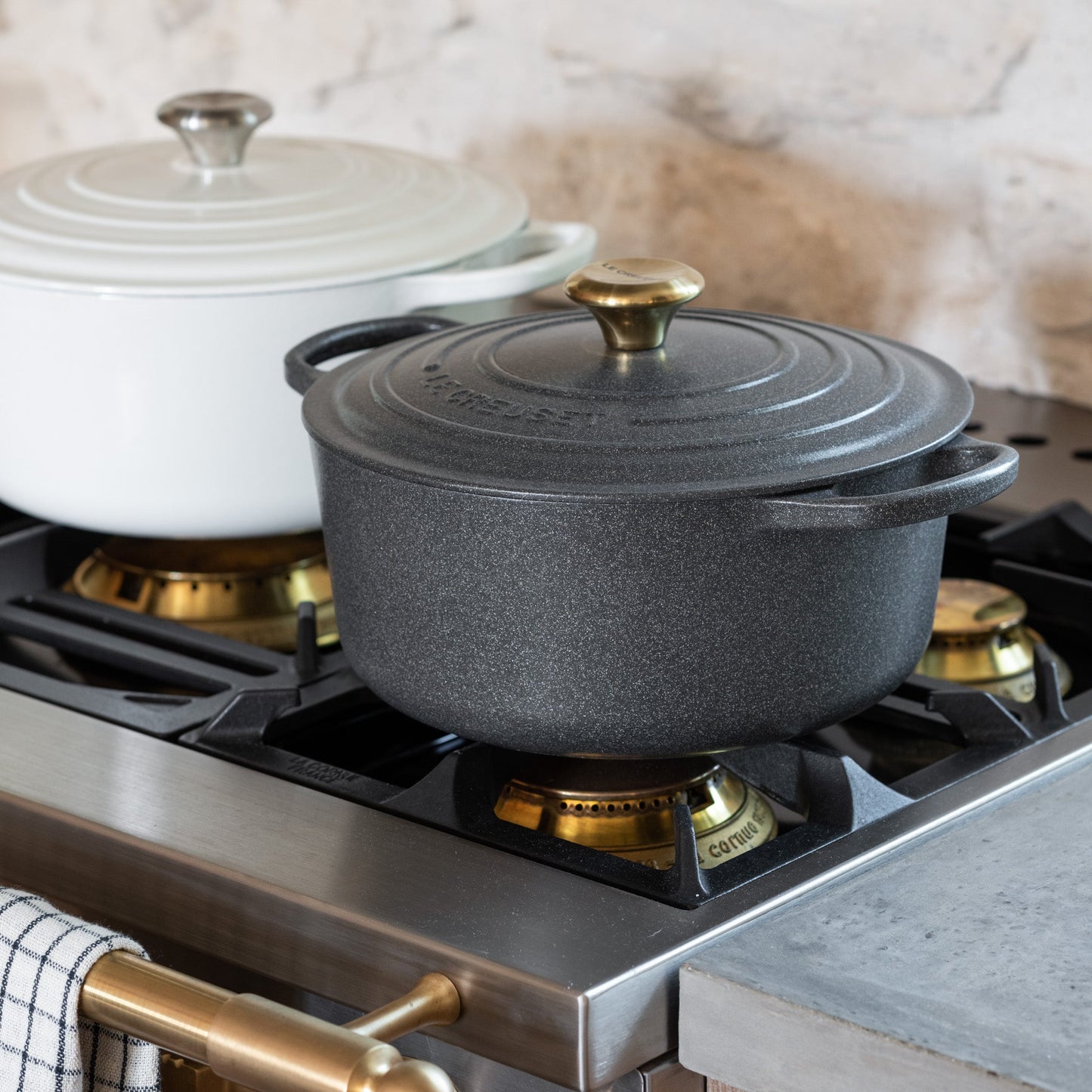 le creuset enameled cast iron dutch oven in stone color