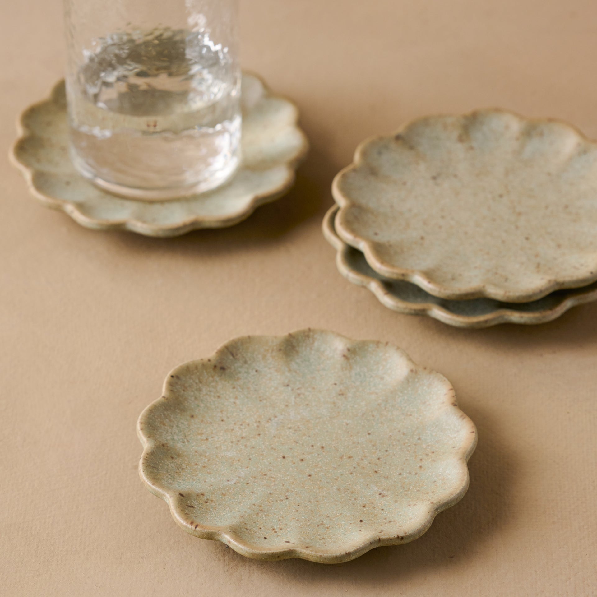 Scalloped Edge Stoneware Coaster Set