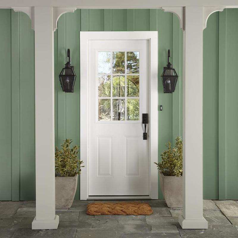 Bold and crisp green exterior paint