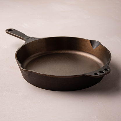 smithey cast iron skillet number 10