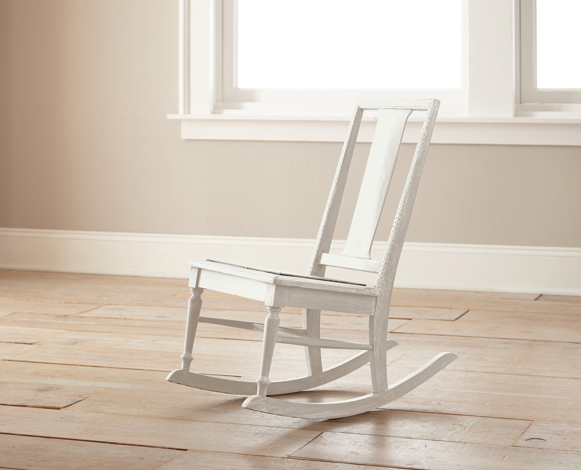 true white chalk paint