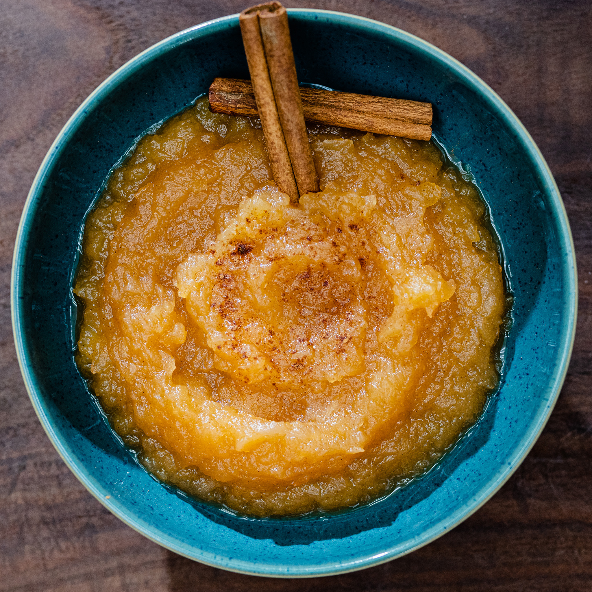 Elizabeth Poett's Spiced Applesauce