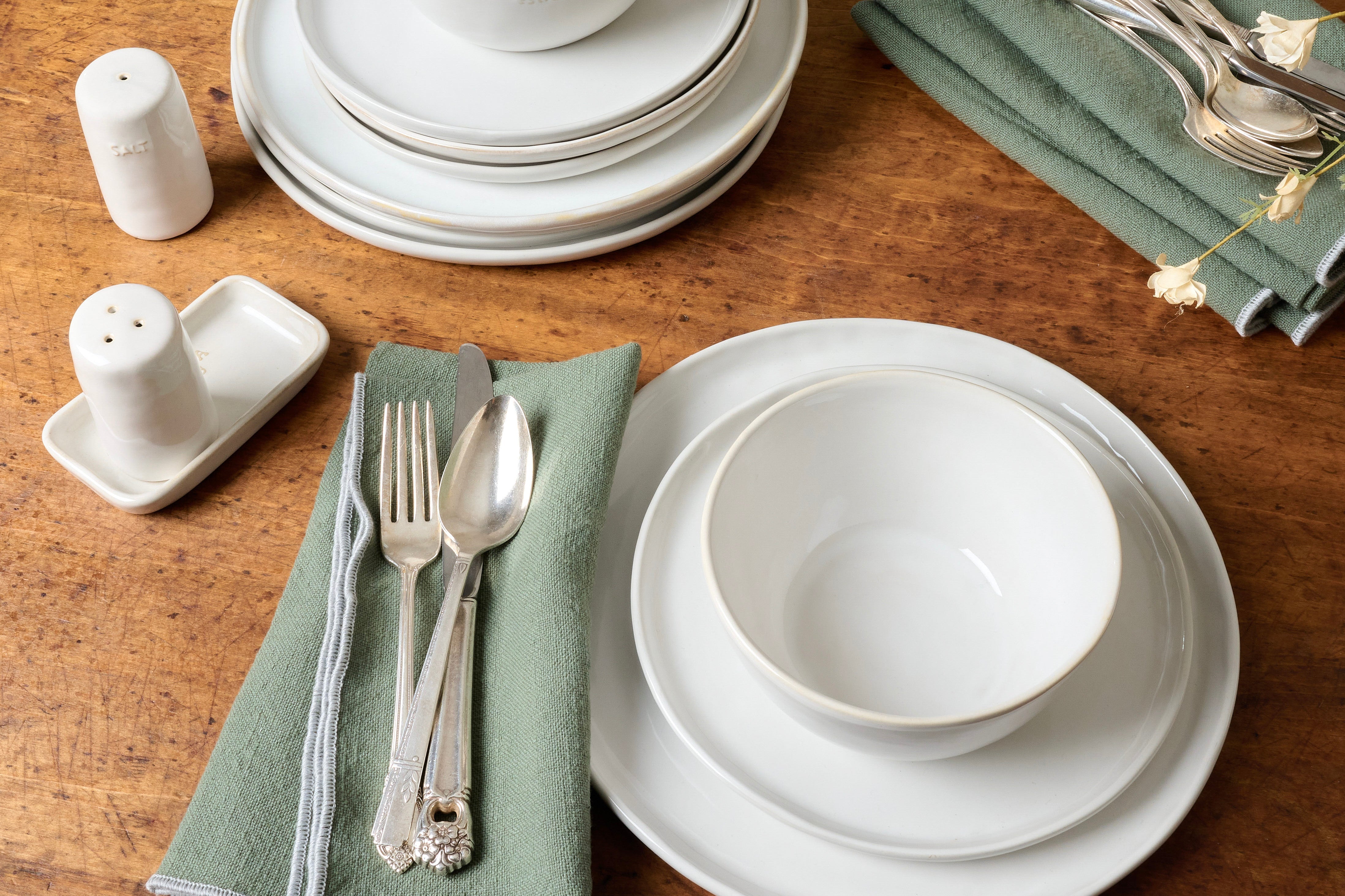 Dinnerware + Flatware
